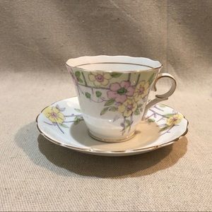 Colclough China Flowers and Trellis 6592